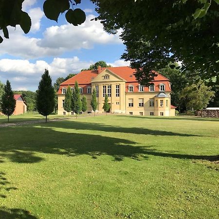 Schloss Grabow, Resting Place & A Luxury Piano Collection Resort, Prignitz Brandenburg Exterior photo